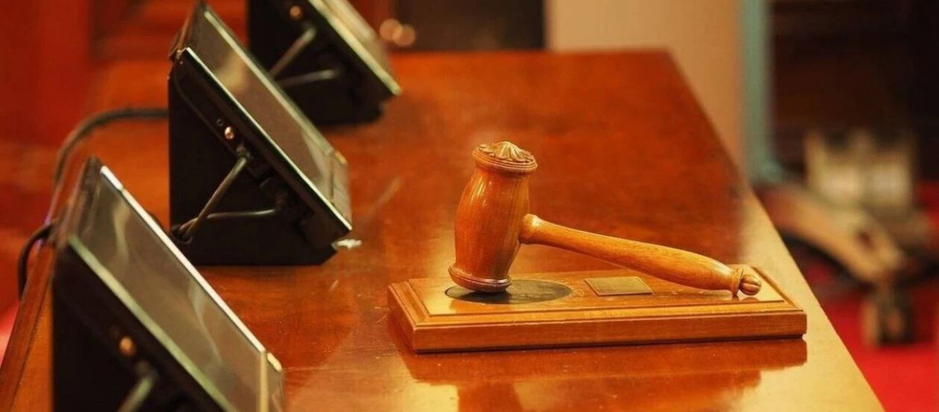 Θεσσαλονίκη: Κάθειρξη 10 ετών στον 27χρονο που σκότωσε με κουζινομάχαιρο τομ παππού του